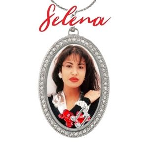 Selena Origami Owl Photo Living Locket